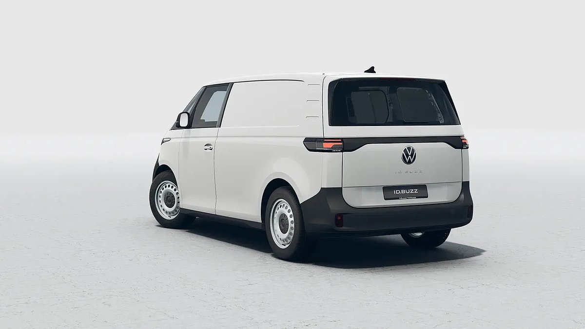 Weißer Volkswagen ID. Buzz Cargo in der Heckansicht