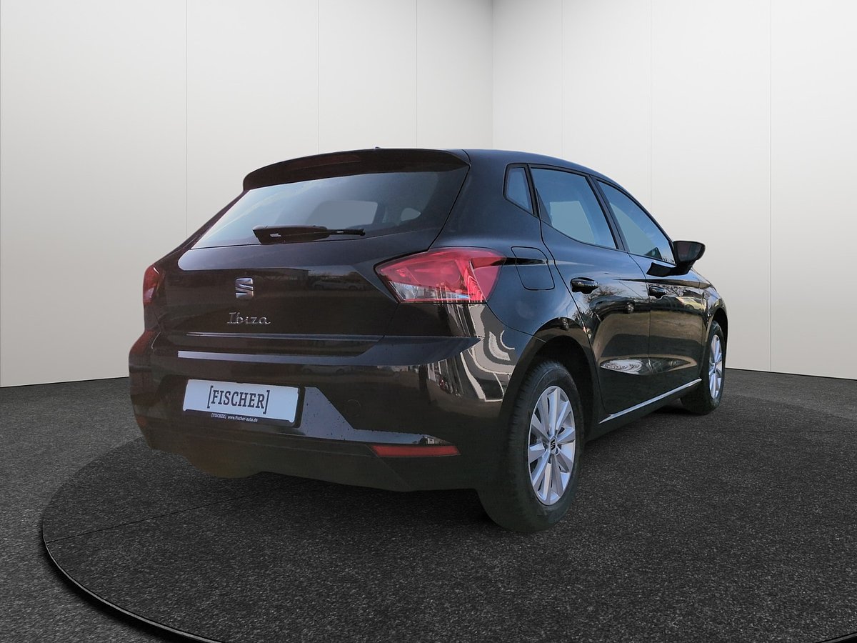 Seat Ibiza schräg hinten