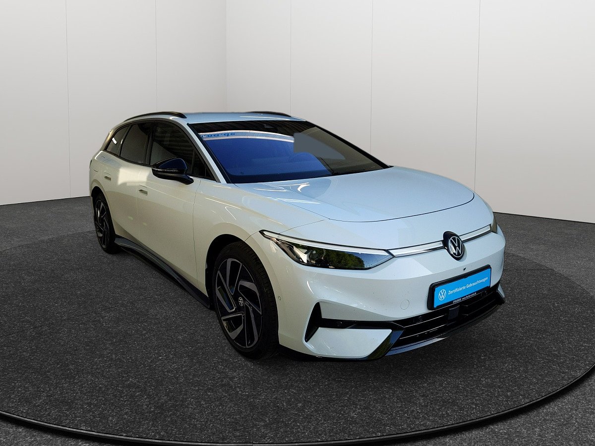 VW ID.7 Tourer schräg Vorderansicht