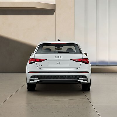 Audi A3 Sportback weiß 110 kw TFSI Heckansicht zentriert