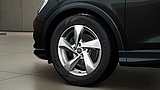 Audi Q3 Alufelge mit Reifen im Detail