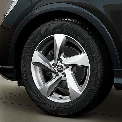 Audi Q3 Alufelge mit Reifen im Detail