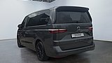 Multivan Hybrid Energy grau schräg von hinten 
