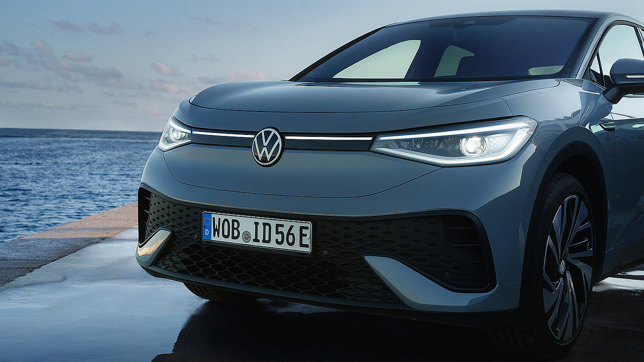 Volkswagen ID.5 als elektrisches SUV-Coupé in moderner Frontansicht