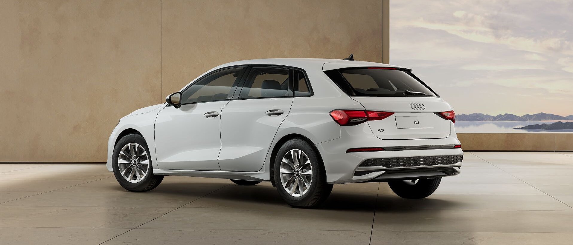 Audi A3 Sportback weiß 110 kW TFSI Heckansicht schräg rechts