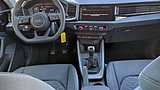Audi A1 Sportback Innenraum mit Cockpit und Mittelkonsole