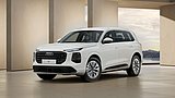 Audi Q7 schräg vorn vor einer Wand Audi Q7 schräg vorn vor einer Wand