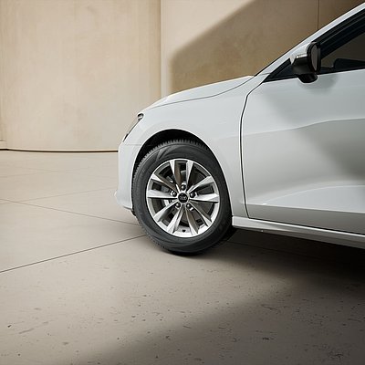 Audi A3 Sportback weiß 110 kw TFSI Nahaufnahme Rad Felge vorn links