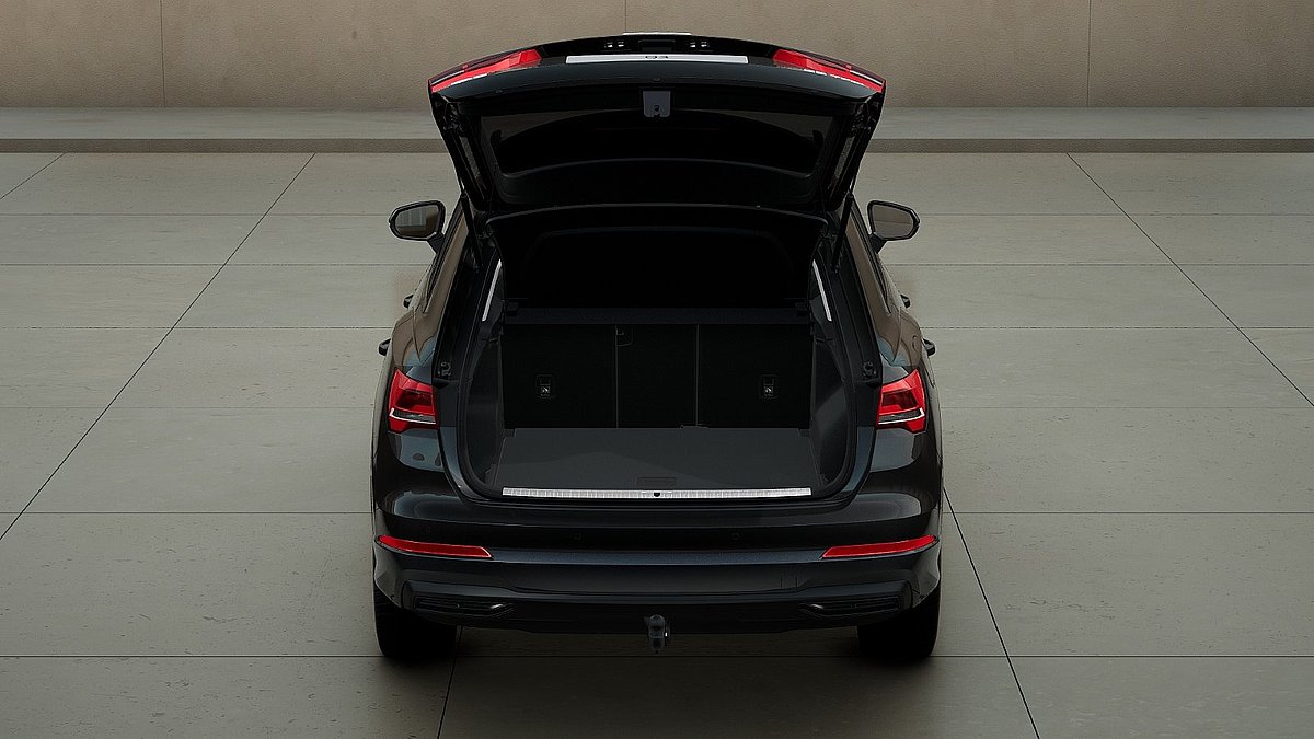Audi Q3 Kofferraum mit geöffneter Heckklappe