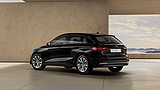 Audi A3 Sportback e-hybrid 150 kW schwarz Heckansicht schräg rechts