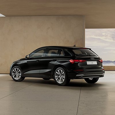 Audi A3 Sportback e-hybrid 150 kW schwarz Heckansicht schräg rechts