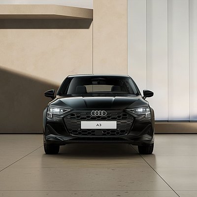 Audi A3 Sportback e-hybrid 150 kW schwarz Frontansicht zentriert
