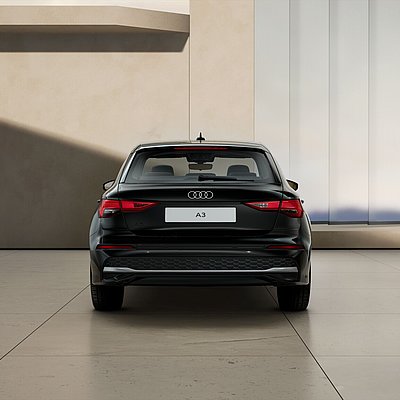 Audi A3 Sportback e-hybrid 150 kW schwarz Heckansicht zentriert